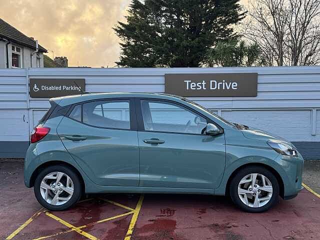 Hyundai i10 1.0 MPi SE Connect 5dr Auto