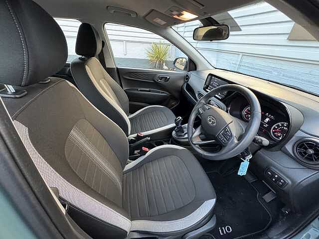 Hyundai i10 1.0 MPi SE Connect 5dr Auto