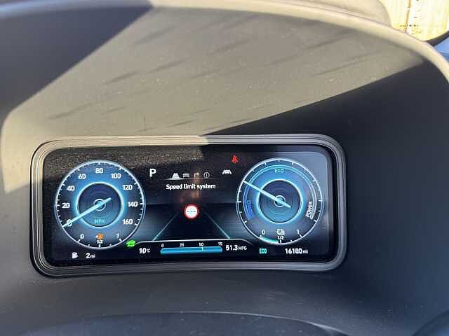 Hyundai KONA 1.6 GDi Hybrid Premium 5dr DCT